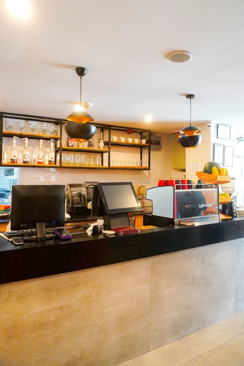 Shop counter